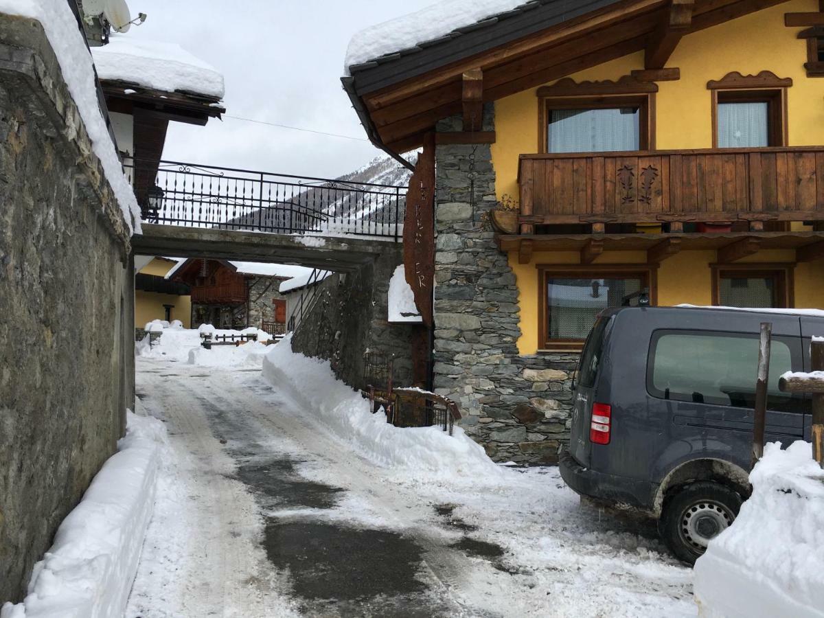 Casa Grangeon Apartment La Thuile Bagian luar foto